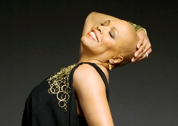 Dee Dee Bridgewater v Praze s českými hudebníky Dee Dee Bridgewater v Praze s českými hudebníky