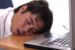Melatonin je ´pomalejší´, ale zároveň bezpečnější než hypnotika