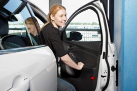Konec odřených dveří: Ford představuje chytrý chránič