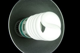 Nedoplatky vymáháme, přeplatky nevracíme, vzkazují energetické společnosti