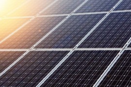 Španělé mohou své elektromobily ,natankovat´ na solární dobíjecí stanici