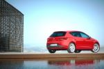 SEAT Leon FR 1.8 TSI nabízí řidiči radost z manuálního řazení SEAT Leon FR 1.8 TSI nabízí řidiči radost z manuálního řazení
