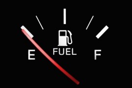 Britská firma vyrábí benzín ze vzduchu. Má pomoci klimatu i skladování energie Britská firma vyrábí benzín ze vzduchu. Má pomoci klimatu i skladování energie