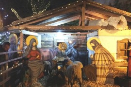 Modré dveře otevřely největší živý Betlém ve středních Čechách Modré dveře otevřely největší živý Betlém ve středních Čechách