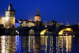 Noční Pražské věže Noční Pražské věže