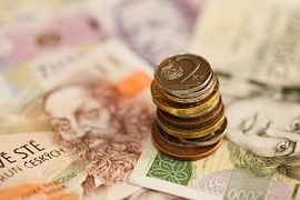 Šmejdi stále připravují seniory o desítky tisíc korun Šmejdi stále připravují seniory o desítky tisíc korun