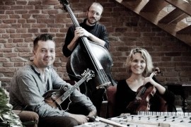 Jitka Šuranská Trio na novém albu o touze a mnoha jejích podobách Jitka Šuranská Trio na novém albu o touze a mnoha jejích podobách