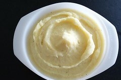 Instantní bramborové kaše bez přidaného mléka obsahují méně éček Instantní bramborové kaše bez přidaného mléka obsahují méně éček