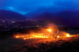Noc planoucích hor Noc planoucích hor