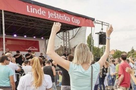 Support Lesbiens na Linde Ještěrka Cupu 2017 na Letné Support Lesbiens na Linde Ještěrka Cupu 2017 na Letné