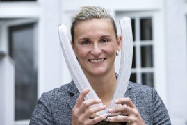 Cena Věry Čáslavské pro oštěpařku Špotákovou Cena Věry Čáslavské pro oštěpařku Špotákovou