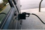 Americká auta musí začít šetřit benzín, ´nařídil´ jim to prezident Obama