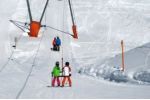 S dětmi na lyže? Zásady pro spokojenou zimní dovolenou 
