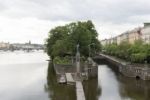 „Plíživý“ projekt plavební komory na Vltavě v památkové rezervaci UNESCO 