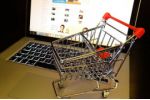 Kupujete na internetu použité zboží? A víte, jak je případně reklamovat?